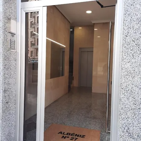 Apartamentos Milan 1 Wifi Y Parking Gratuito Oviedo Exterior photo